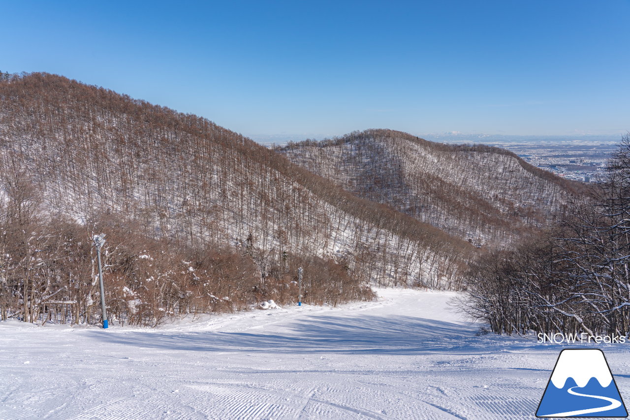 札幌藻岩山スキー場｜本日、雲一つ無い快晴！札幌藻岩山の全10コースの滑走にチャレンジ(^^)/